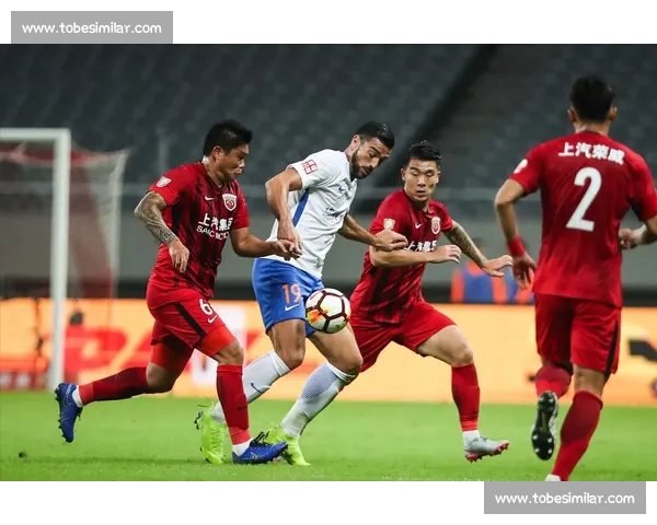 今晚激情四溢的足球盛宴现场直播 强强对决 谁能笑到最后