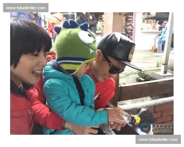 比赛吃奶大赛：挑战极限速度与技巧，谁能成为奶瓶冠军